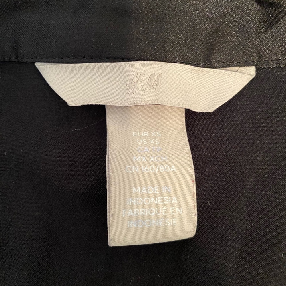 H&M Button Down - Picture 2 of 2